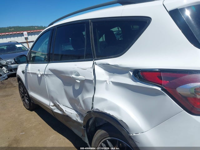 Ford ESCAPE SE 2018 1FMCU9GD9JUC59882 Image 17