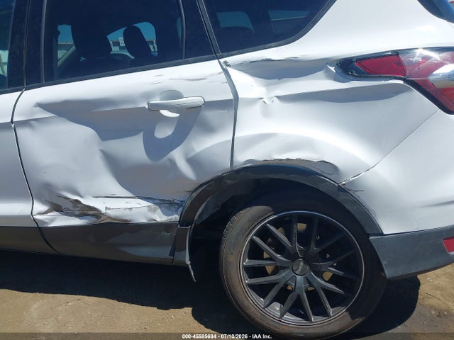 Ford ESCAPE SE 2018 1FMCU9GD9JUC59882 Image 6