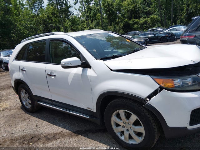 Продаж на аукціоні авто 2013 Kia Sorento Lx V6, vin: 5XYKTDA21DG310813, номер лоту: 45585705