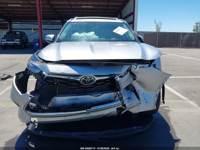 5TDDZRBH7NS186428 Toyota Highlander Limited