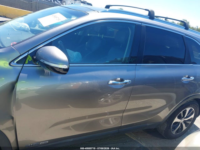 KIA Sorento 3.3l Ex 2018 5XYPHDA5XJG430011 Image 15