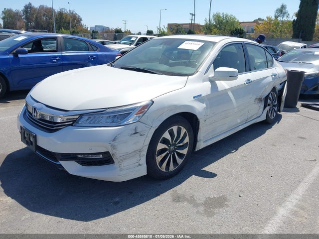 45585810 :رقم المزاد ، JHMCR6F74HC023204 vin ، 2017 Honda Accord Hybrid Touring مزاد بيع