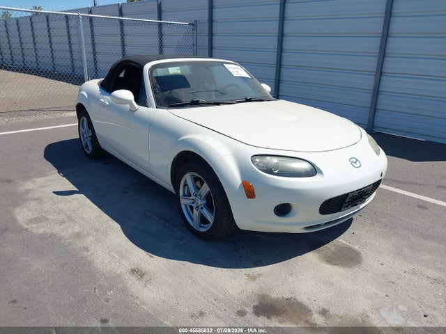 Auction sale of the 2006 Mazda Mx-5, vin: JM1NC25F460107406, lot number: 45585832