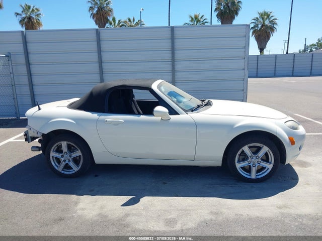 Продажа на аукционе авто 2006 Mazda Mx-5, vin: JM1NC25F460107406, номер лота: 45585832