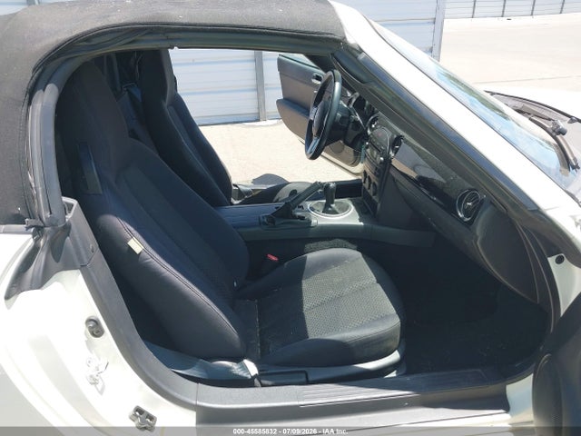 Продажа на аукционе авто 2006 Mazda Mx-5, vin: JM1NC25F460107406, номер лота: 45585832
