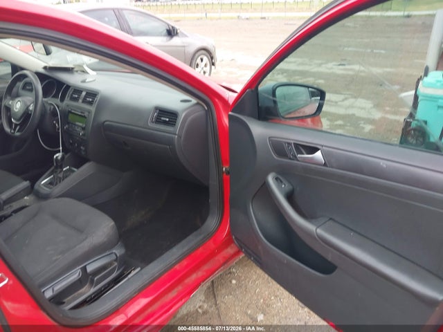 2015 Volkswagen Jetta 2.0l S მანქანა იყიდება აუქციონზე, vin: 3VW2K7AJ2FM237210, აუქციონის ნომერი: 45585854