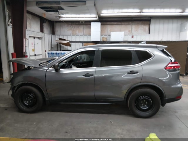 Nissan ROGUE S 2018 KNMAT2MT2JP555312 Image 14