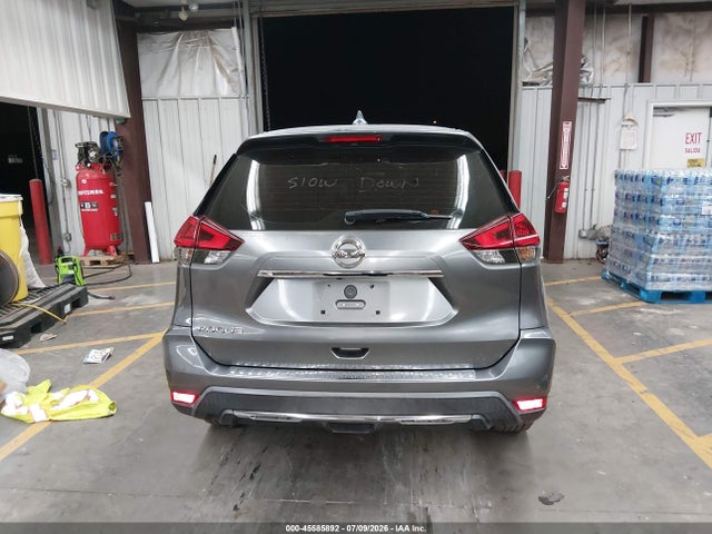 Nissan ROGUE S 2018 KNMAT2MT2JP555312 Image 16