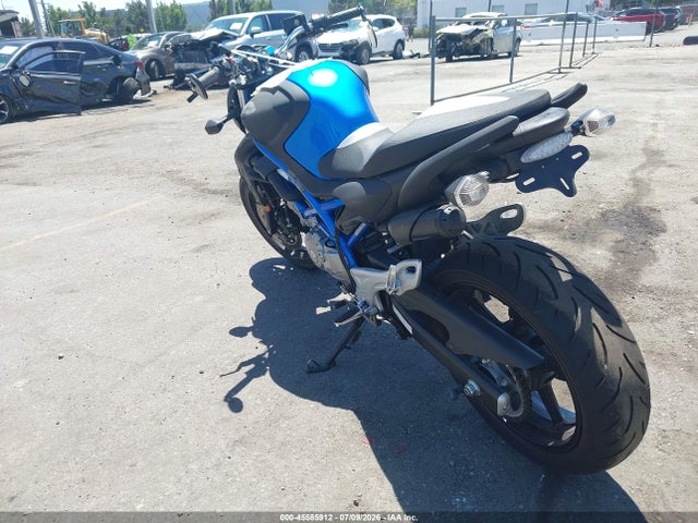 45585912 :رقم المزاد ، JS1VP55A992101484 vin ، 2009 Suzuki Sfv650 مزاد بيع
