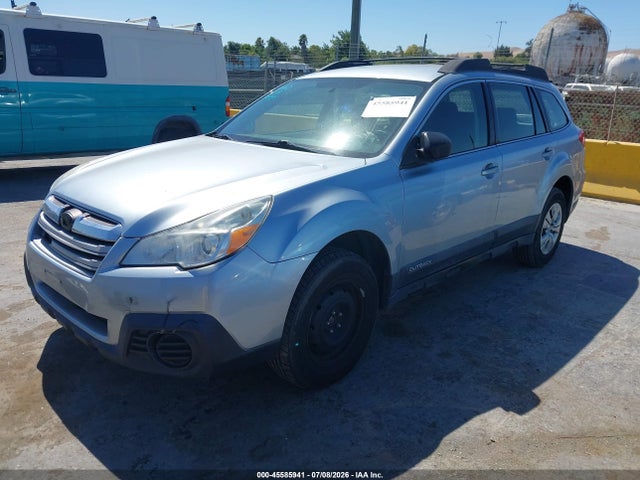 Subaru Outback 2.5i 2014 4S4BRBAC4E3219094 Image 2