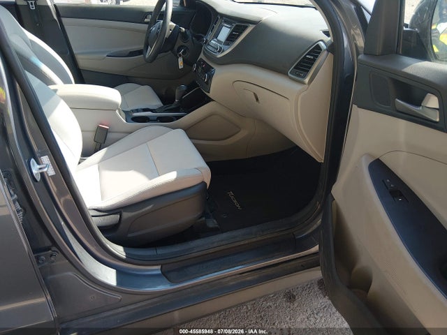 Hyundai TUCSON SE 2018 KM8J2CA47JU673861 Image 5