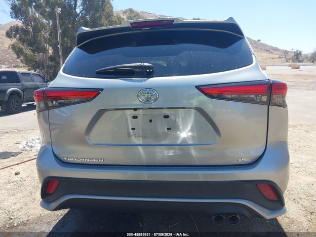 Toyota Highlander Xse 2021 5TDJZRAH2MS059038 Image 16