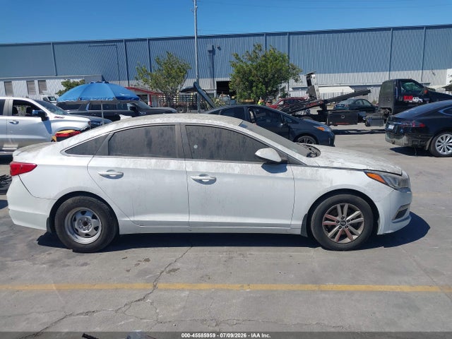 Hyundai SONATA SE 2015 5NPE24AF2FH220939 Image 12