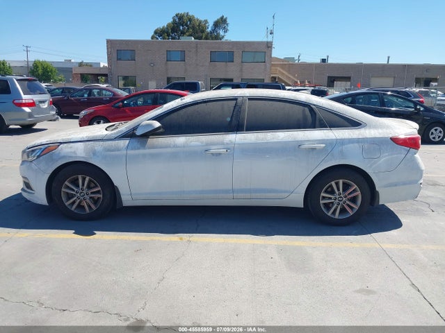 Hyundai SONATA SE 2015 5NPE24AF2FH220939 Image 13