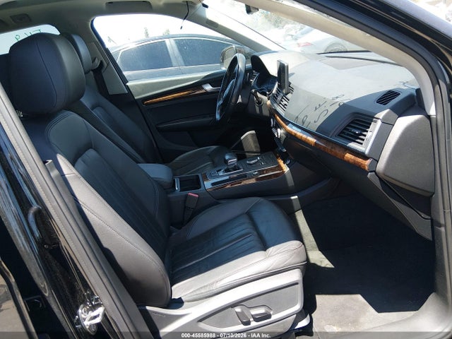 WA1BNAFY0J2106249 Audi Q5 2.0t Premium/2.0t Tech Premium