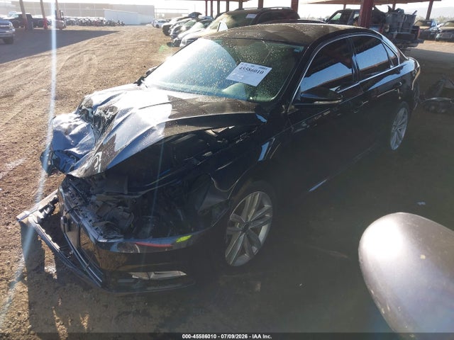 1VWBA7A3XJC024973 Volkswagen Passat 2.0t Se