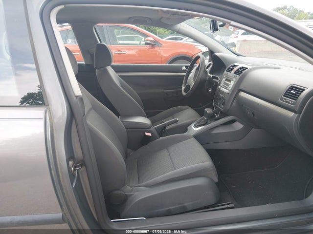 2008 Volkswagen Rabbit S მანქანა იყიდება აუქციონზე, vin: WVWBA71K28W121572, აუქციონის ნომერი: 45586067