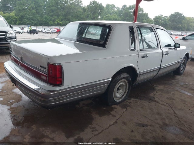 Продажа на аукционе авто 1990 Lincoln Town Car Signature, vin: 1LNLM82FXLY631101, номер лота: 45586072