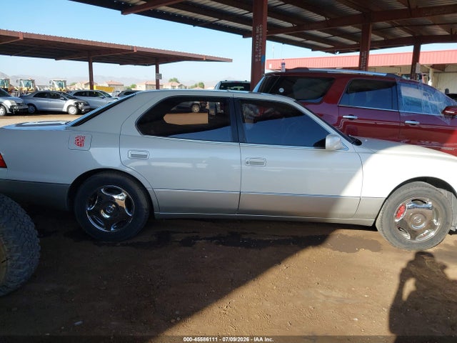 1999 Lexus Ls 400 მანქანა იყიდება აუქციონზე, vin: JT8BH28F4X0149428, აუქციონის ნომერი: 45586111