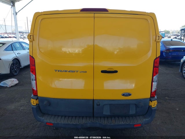 Ford Transit-250 2016 1FTYR2ZM0GKA90131 Image 16