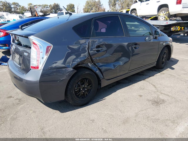 Toyota Prius Two 2015 JTDKN3DU9F1987323 Image 4