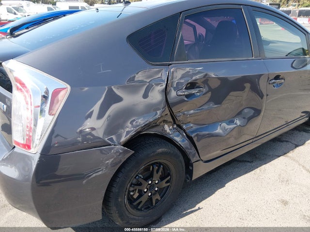 Toyota Prius Two 2015 JTDKN3DU9F1987323 Image 6