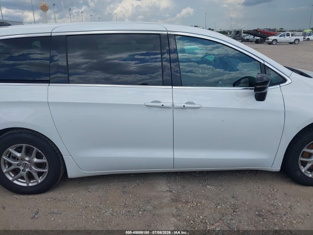 Продаж на аукціоні авто 2025 Chrysler Pacifica Select, vin: 2C4RC1BG5SR569773, номер лоту: 45586180