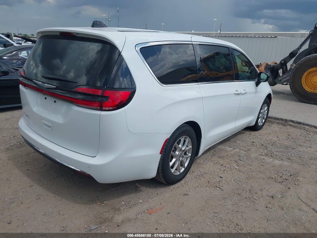 Продаж на аукціоні авто 2025 Chrysler Pacifica Select, vin: 2C4RC1BG5SR569773, номер лоту: 45586180