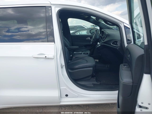 Продаж на аукціоні авто 2025 Chrysler Pacifica Select, vin: 2C4RC1BG5SR569773, номер лоту: 45586180