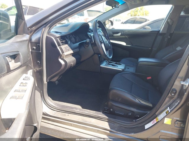 45586181 :رقم المزاد ، 4T1BF1FK9DU262468 vin ، 2013 Toyota Camry Se مزاد بيع