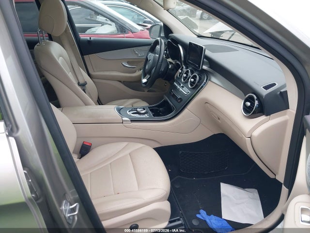 WDC0G4JB5KF630531 Mercedes-Benz GLC 300