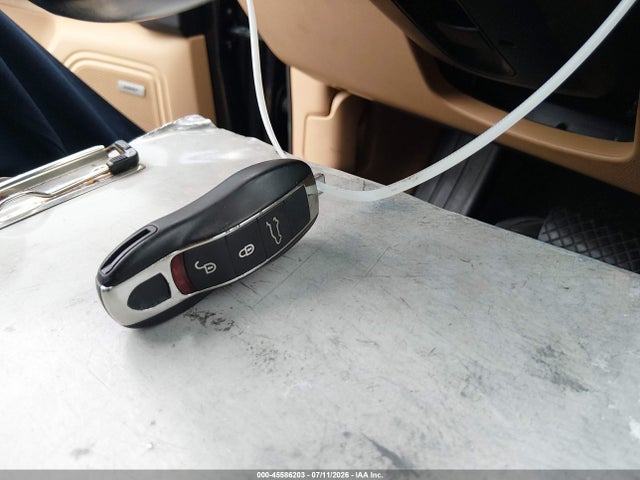 45586203 :رقم المزاد ، WP1AA2A57HLB83655 vin ، 2017 Porsche Macan مزاد بيع