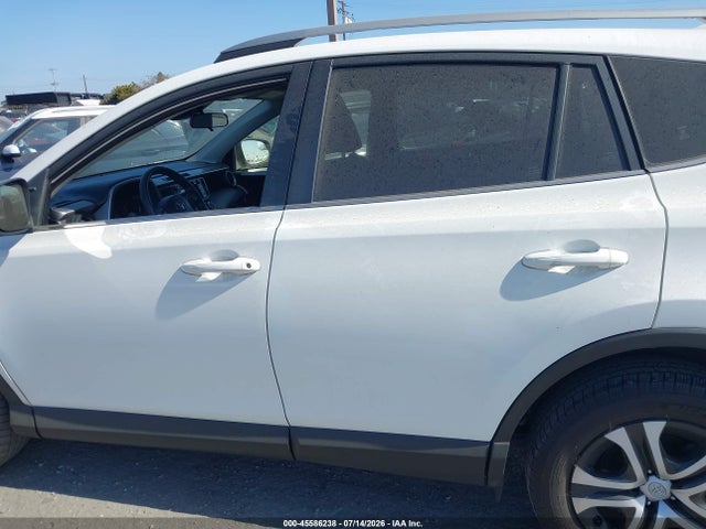 Toyota RAV4 LE 2017 JTMZFREV6HJ703560 Image 15