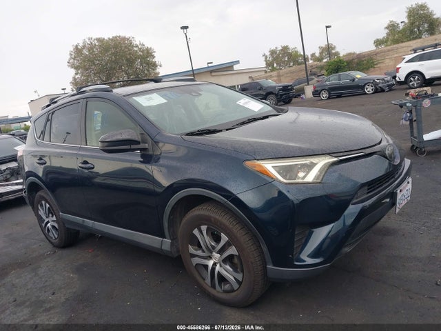 Toyota RAV4 LE 2018 JTMZFREV9JJ174143 Image 14