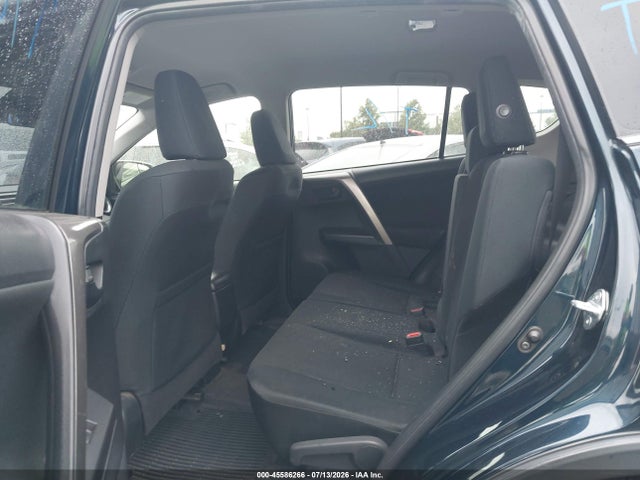 Toyota RAV4 LE 2018 JTMZFREV9JJ174143 Image 8