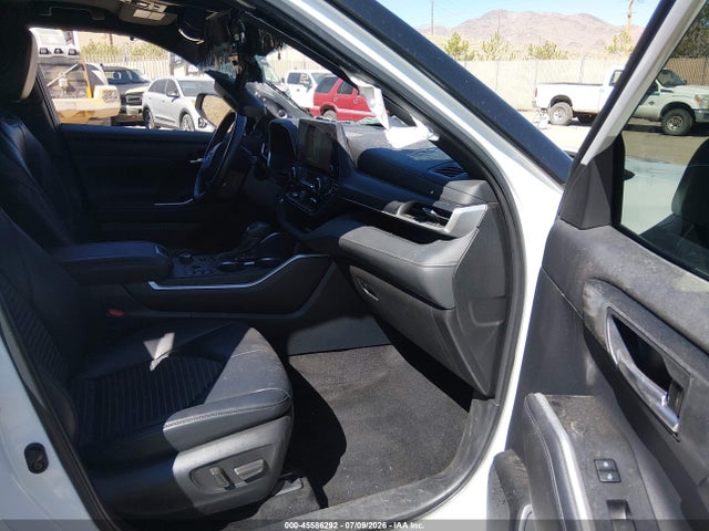 Toyota Highlander Xse 2023 5TDKDRBH4PS000935 Image 5