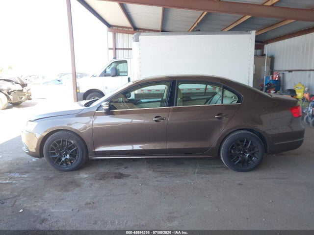 45586298 :رقم المزاد ، 3VWDP7AJ7DM388969 vin ، 2013 Volkswagen Jetta 2.5l Se مزاد بيع