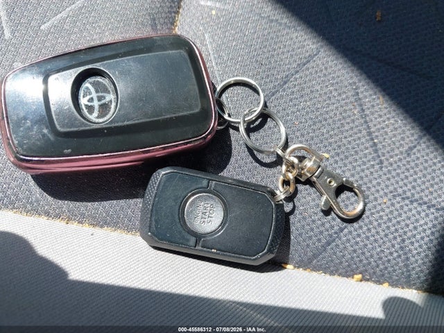 Toyota Rav4 Xle 2020 JTMP1RFV3LJ029073 Image 11