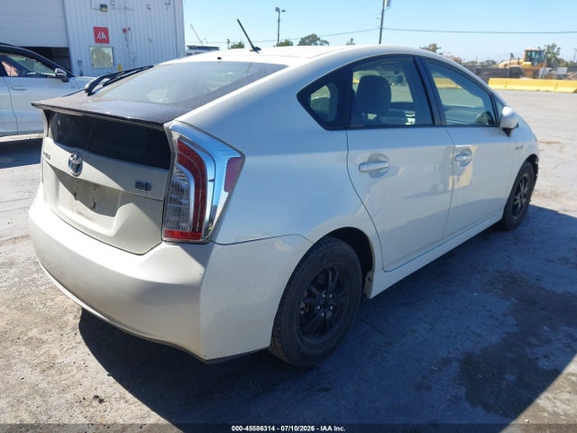 Toyota Prius Two 2015 JTDKN3DU9F0469072 Image 4