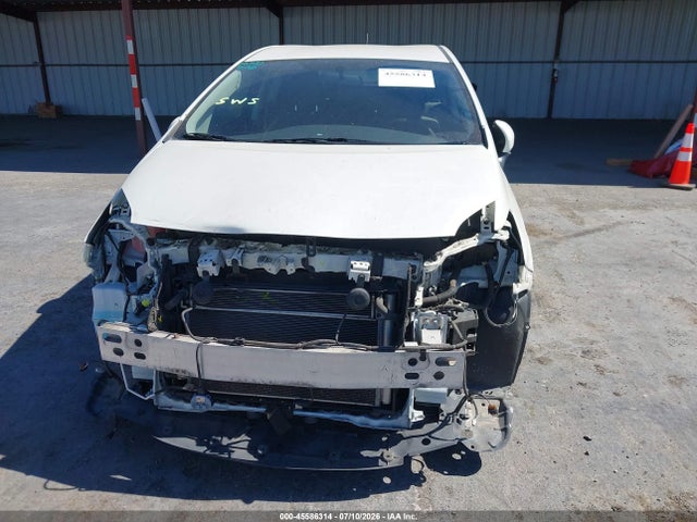 Toyota Prius Two 2015 JTDKN3DU9F0469072 Image 6