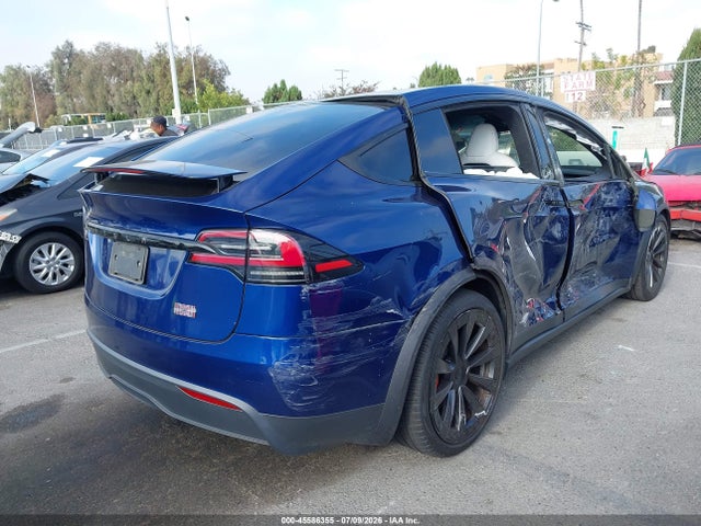 Tesla Model X Plaid Tri Motor All-wheel Drive 2023 7SAXCBE69PF396099 Image 4