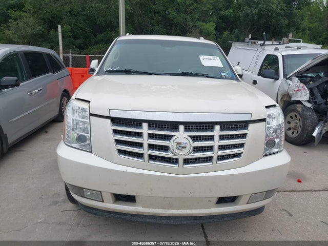 2009 Cadillac Escalade Esv Standard მანქანა იყიდება აუქციონზე, vin: 1GYFK26279R148545, აუქციონის ნომერი: 45586357