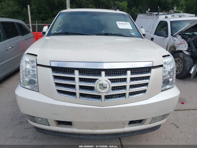 2009 Cadillac Escalade Esv Standard მანქანა იყიდება აუქციონზე, vin: 1GYFK26279R148545, აუქციონის ნომერი: 45586357