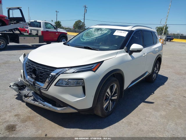 JN8AT3DC2MW107964 Nissan Rogue Platinum Fwd