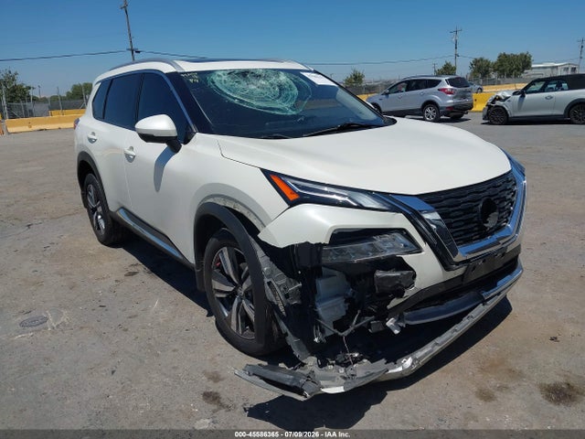 JN8AT3DC2MW107964 Nissan Rogue Platinum Fwd