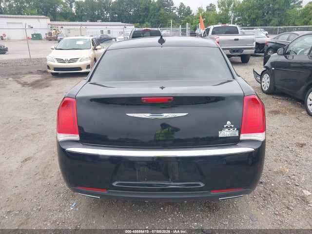 Chrysler 300 Limited 2017 2C3CCAAG2HH506057 Image 16