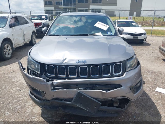 45586436 :رقم المزاد ، 3C4NJCBB1JT267932 vin ، 2018 Jeep Compass Latitude Fwd مزاد بيع