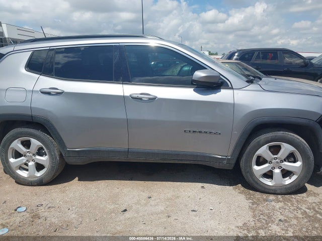 45586436 :رقم المزاد ، 3C4NJCBB1JT267932 vin ، 2018 Jeep Compass Latitude Fwd مزاد بيع