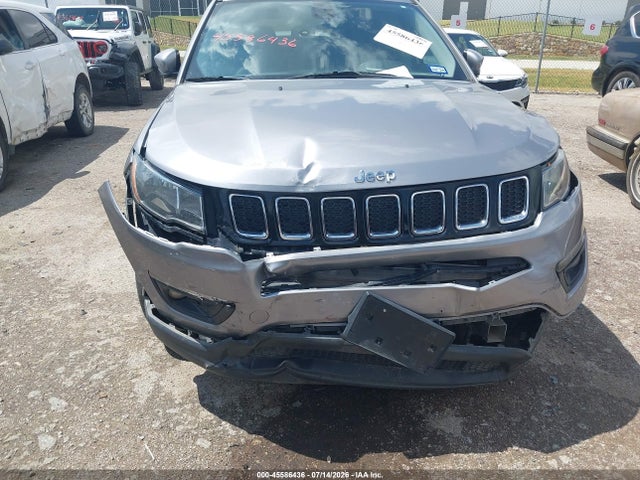 45586436 :رقم المزاد ، 3C4NJCBB1JT267932 vin ، 2018 Jeep Compass Latitude Fwd مزاد بيع