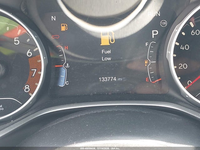 45586436 :رقم المزاد ، 3C4NJCBB1JT267932 vin ، 2018 Jeep Compass Latitude Fwd مزاد بيع